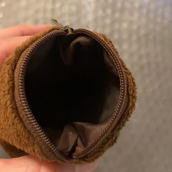 Cute and fuzzy Domokun change purse - Picture 2 of 3